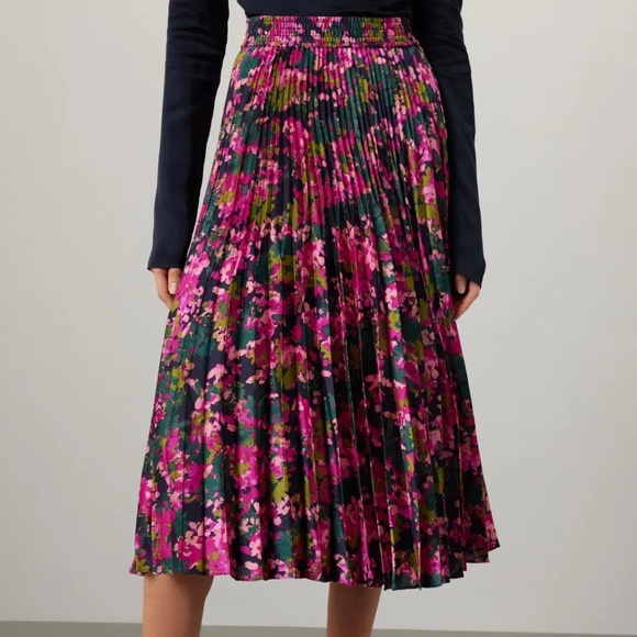 BRAND NEW! Club Monaco Midi Skirt Small S/P floral Green Black Hot Pink Pleated - Picture 1 of 3